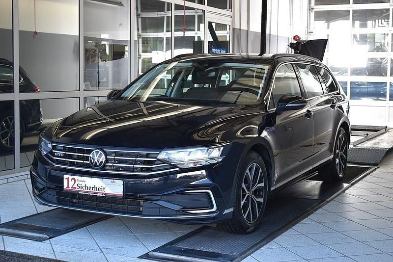 Schwarz Gebraucht 2021 VW Passat GTE Kombi | 20.480 € (Fairer Preis) - Bild 1/4