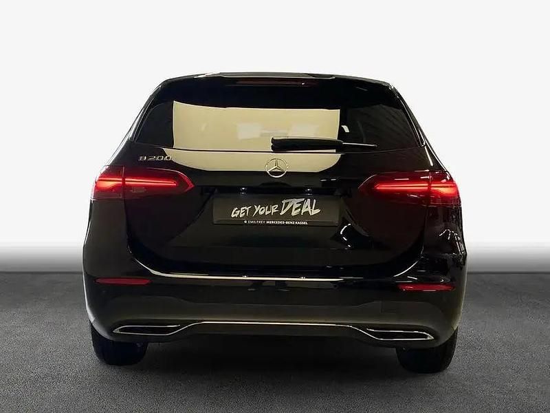 Gebraucht Mercedes B200 Advanced 163 PS (119 kW) 2025 Schwarz Van / Kleinbus