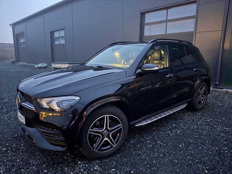 Schwarz Gebraucht 2019 Mercedes GLE400 AMG SUV | 49.900 € (Fairer Preis) - Bild 1/4
