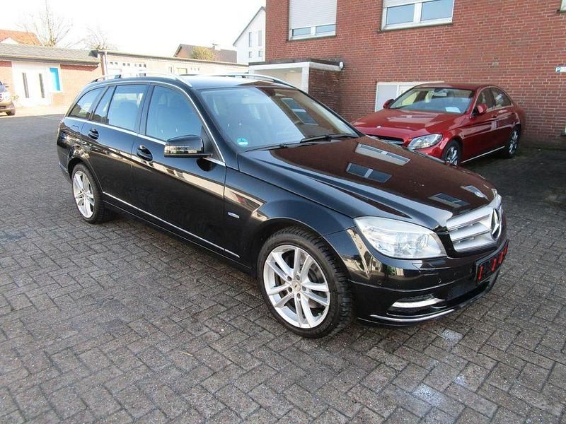 Gebraucht Mercedes C350 231 PS (169 kW) 2010 Schwarz Limousine
