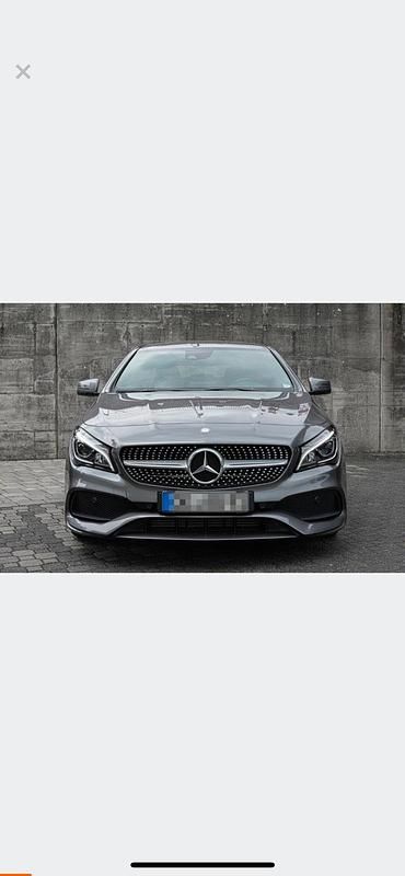 Grau Gebraucht 2016 Mercedes CLA200 AMG line Kombi | 18.500 € (Fairer Preis) - Bild 1/4