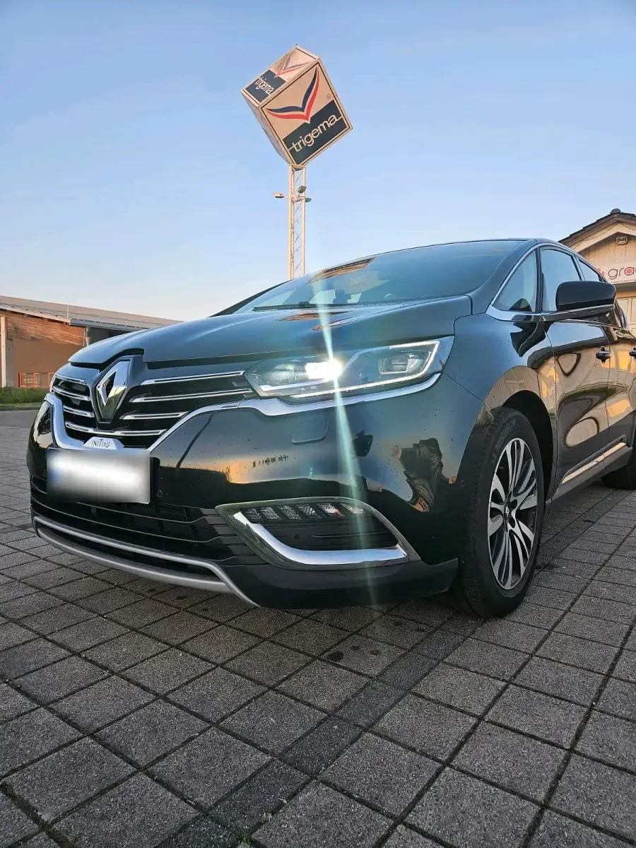 Używany Renault Espace Initiale Paris 160 KM (117 kW) 2015 Czarny Minivan