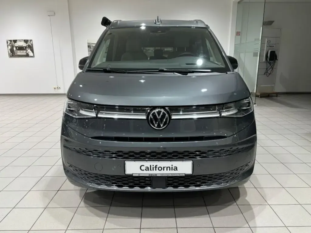 Gebraucht VW California California 150 PS (110 kW) 2025 Indiumgrau metallic Van