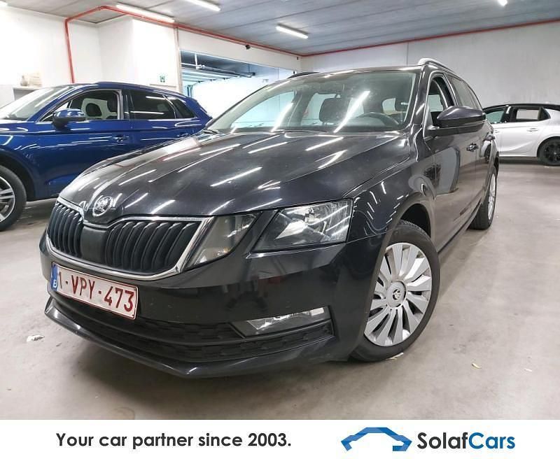 Schwarz Gebraucht 2019 Skoda Octavia Ambition Limousine | 10.648 € (Superpreis) - Bild 1/4