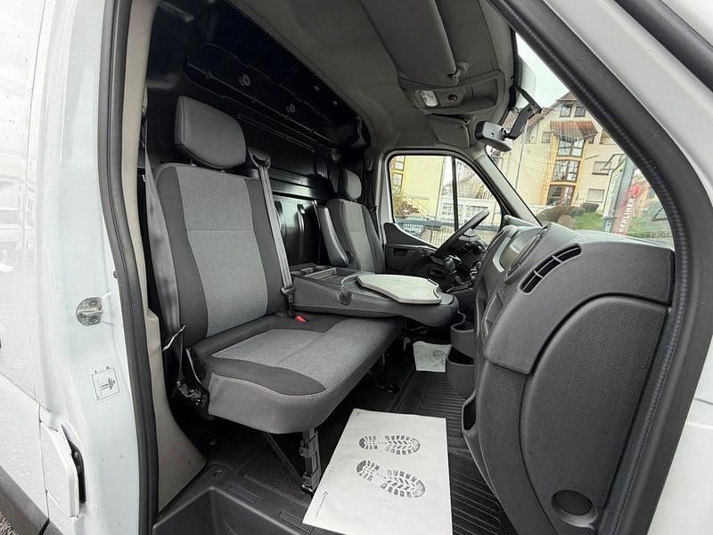 Gebraucht Renault Master 131 PS (96 kW) 2019 Weiß Van / Kleinbus