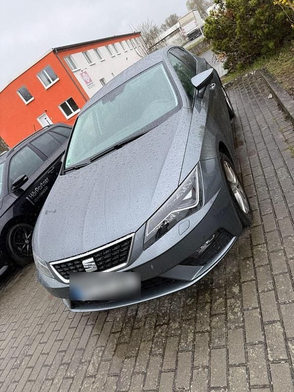 Gebraucht Seat Leon 125 PS (91 kW) 2017 Grau Limousine