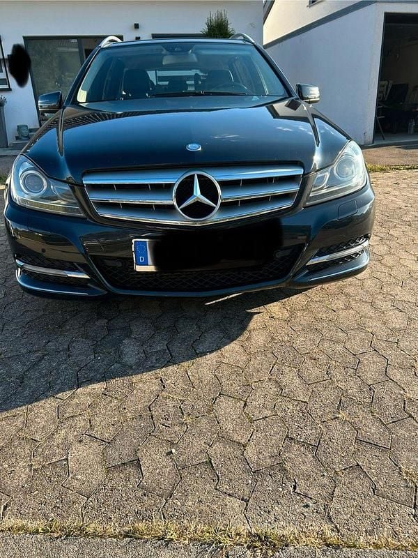 Schwarz Gebraucht 2011 Mercedes C220 Avantgarde Kombi | 6.000 € (Superpreis) - Bild 1/4
