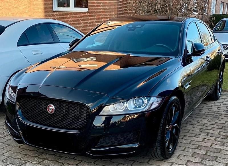 Gebraucht Jaguar XF 250 PS (183 kW) 2020 Schwarz Limousine