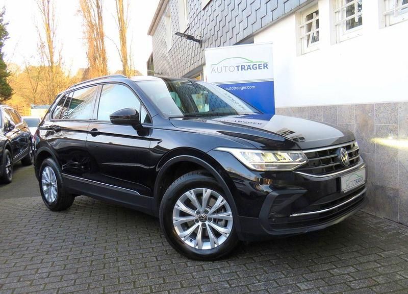 Schwarz Gebraucht 2023 VW Tiguan Life SUV | 30.490 € (Guter Preis) - Bild 1/4