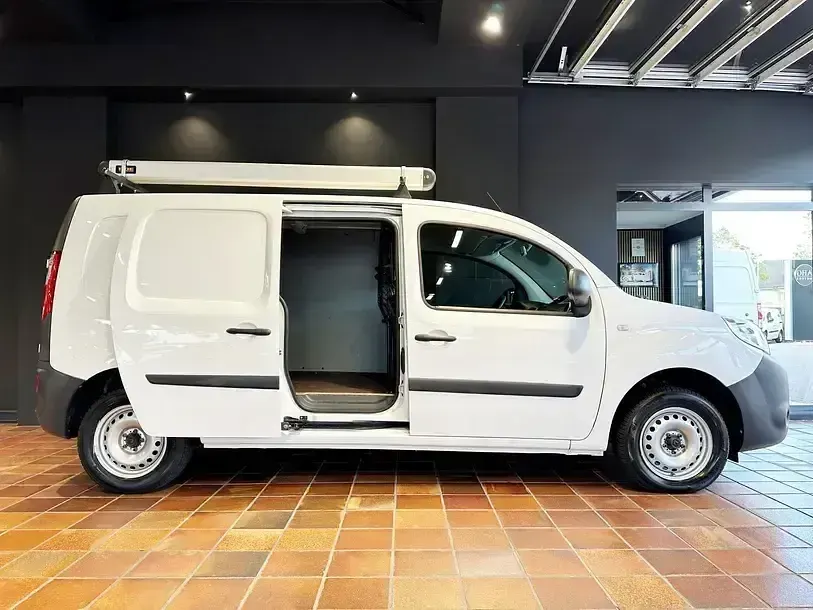 Gebraucht Renault Kangoo 116 PS (85 kW) 2022 Weiß Van / Kleinbus