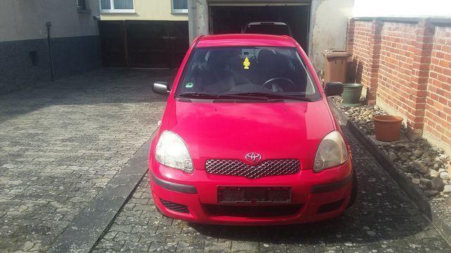 Gebraucht Toyota Yaris 88 PS (64 kW) 2004 Rot Kleinwagen