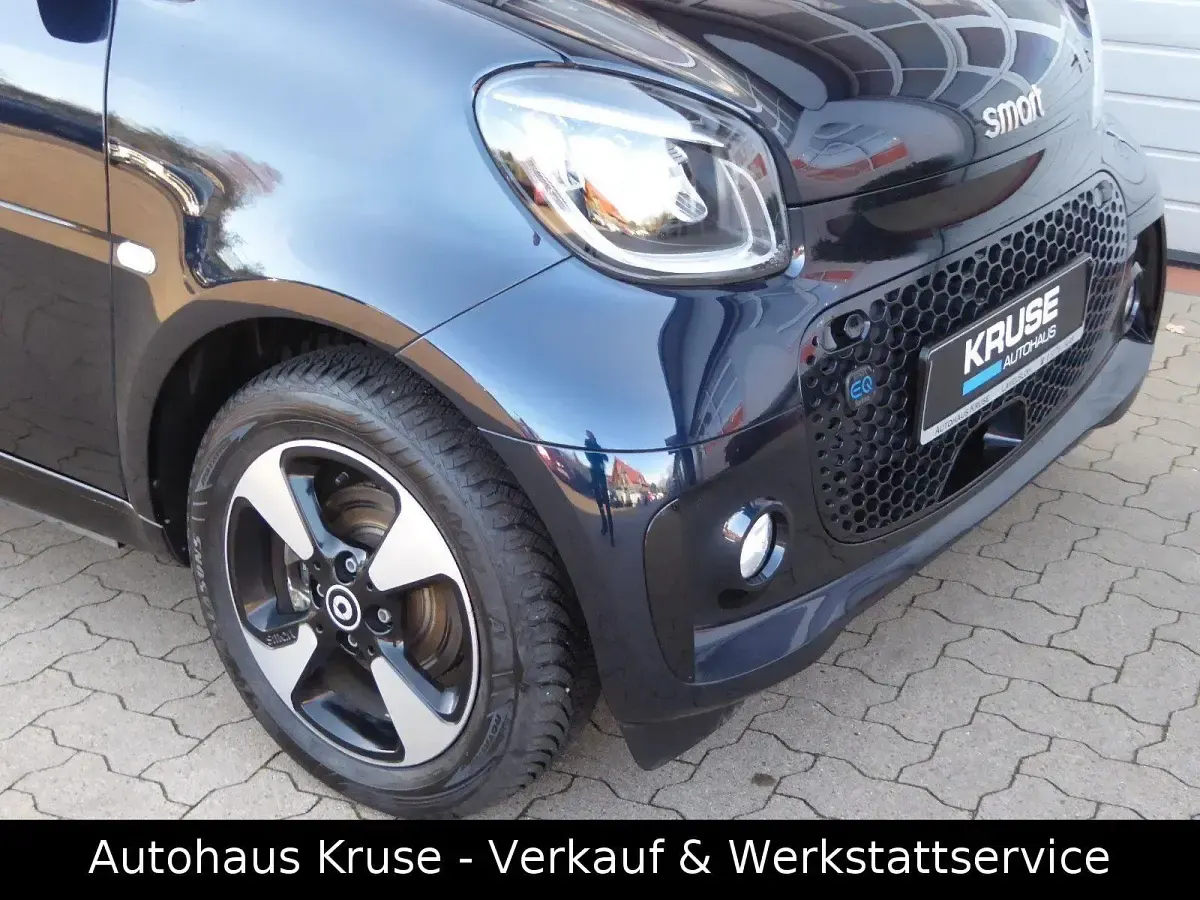 Gebraucht Smart ForTwo Coupé Exclusive 60 kW (82 PS) 2023 Blau Kleinwagen