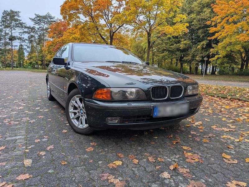 Grün Gebraucht 1997 BMW 528 Limousine | 2.700 € (Superpreis) - Bild 1/4