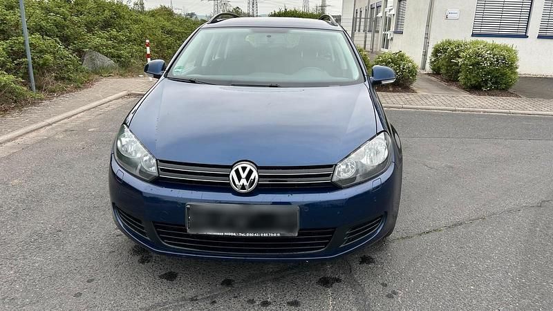 Blau Gebraucht 2010 VW Golf VI Kombi | 5.400 € (Etwas zu teuer) - Bild 1/4