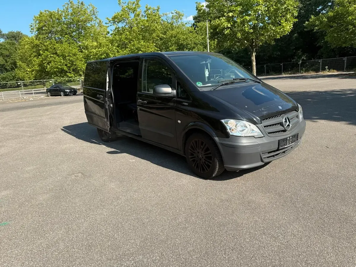 Gebraucht Mercedes Vito 163 PS (119 kW) 2014 Schwarz Van