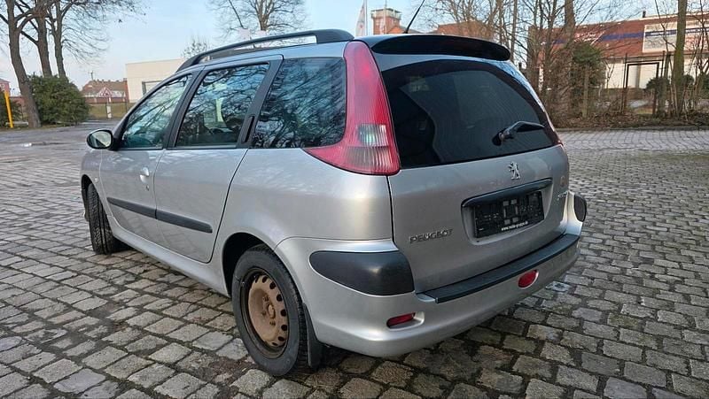 Gebraucht Peugeot 206 75 PS (55 kW) 2006 Silber Kombi