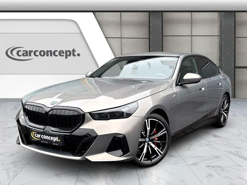 Grau Gebraucht 2025 BMW 520 M Sport Limousine | 58.900 € (Fairer Preis) - Bild 1/4
