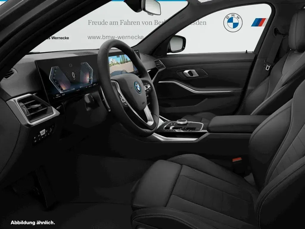 Gebraucht BMW 320e Sport Line 163 PS (119 kW) 2023 Saphirschwarz Kombi