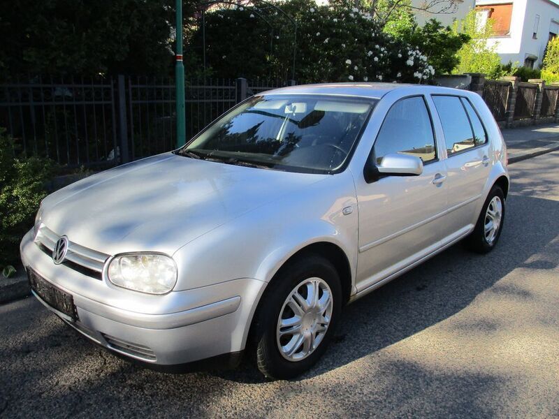 Silber Gebraucht 2003 VW Golf IV Pacific Limousine | 666 € (Guter Preis) - Bild 1/4