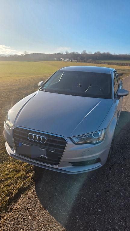 Gebraucht Audi A3 S-Line 179 PS (131 kW) 2015 Grau Limousine