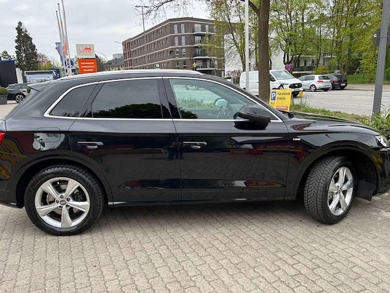 Second-hand Audi Q5 Design 190 CP (139 kW) 2020 Negru SUV