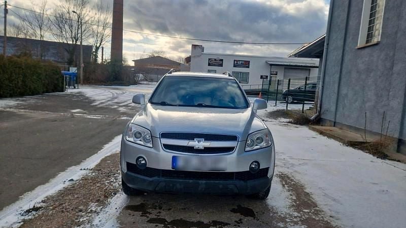 Silber Gebraucht 2011 Chevrolet Captiva SUV | 4.290 € (Guter Preis) - Bild 1/4
