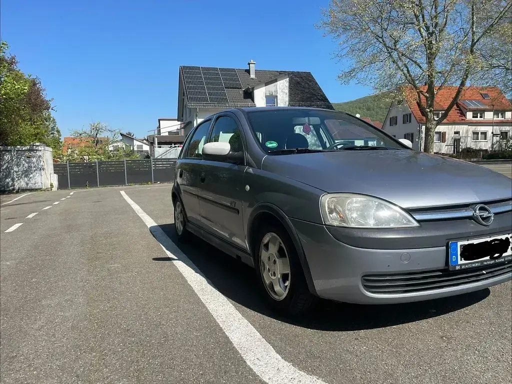Używany Opel Corsa Njoy 75 KM (55 kW) 2003 Szary Hatchback