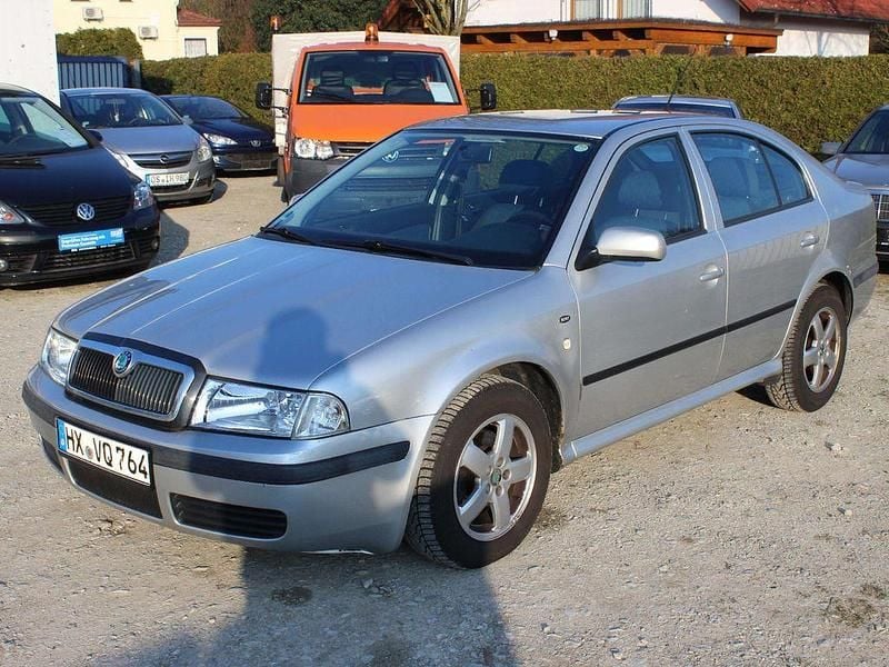Gebraucht Skoda Octavia 116 PS (85 kW) 2001 Silber Limousine