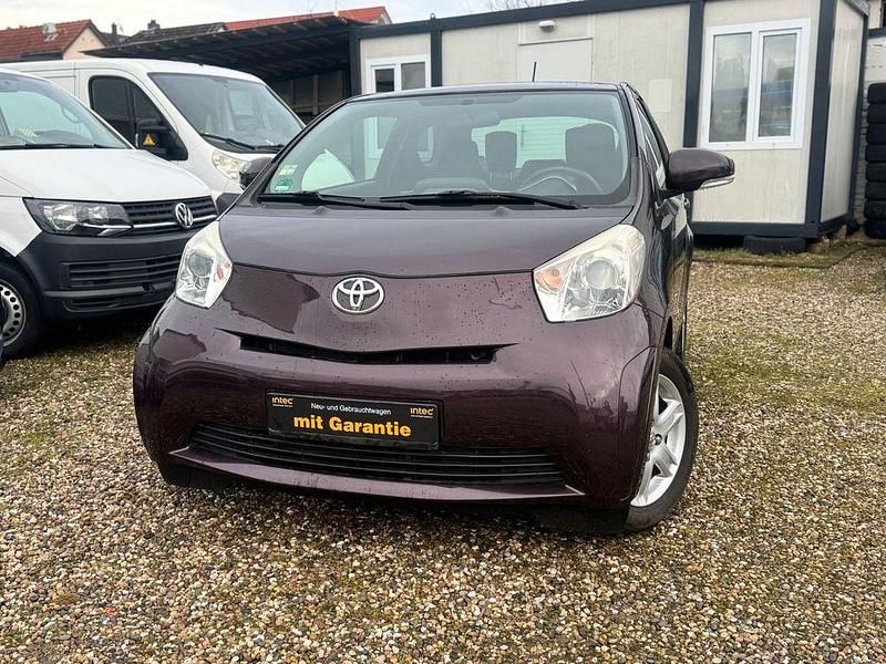 Gebraucht Toyota iQ 68 PS (50 kW) 2009 Violet Kleinwagen