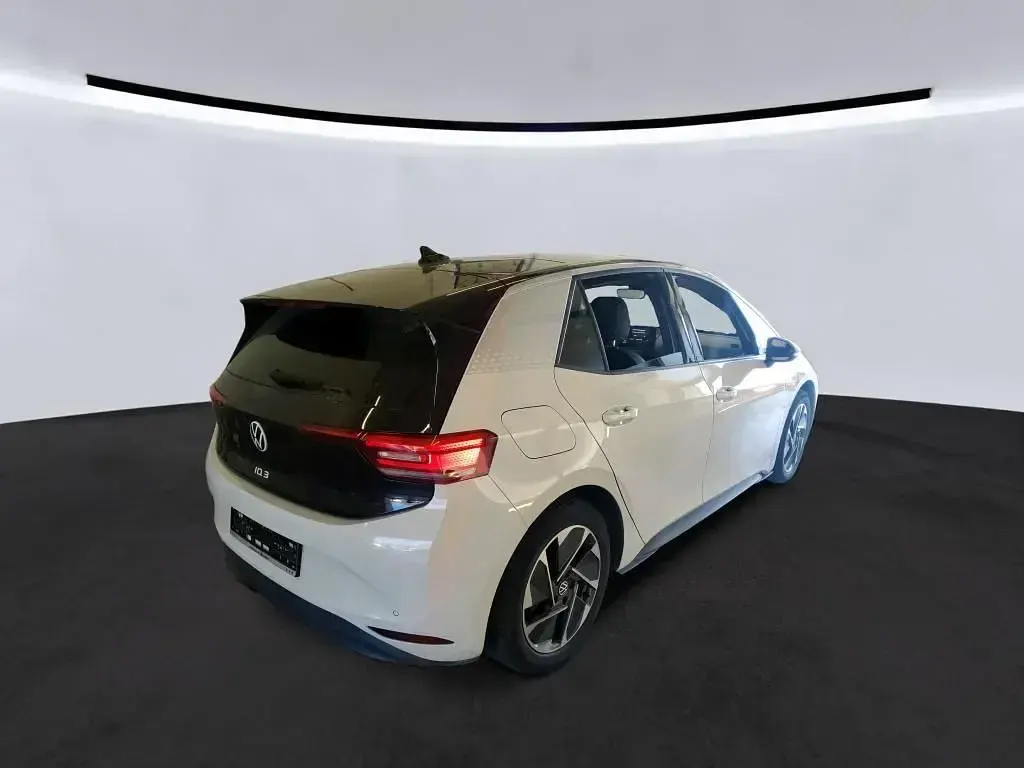 Gebraucht VW ID.3 150 kW (204 PS) 2021 Gletscherweiß metallic schwar Kleinwagen