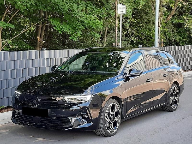 Gebraucht Opel Astra Ultimate 130 PS (95 kW) 2024 Schwarz Kombi