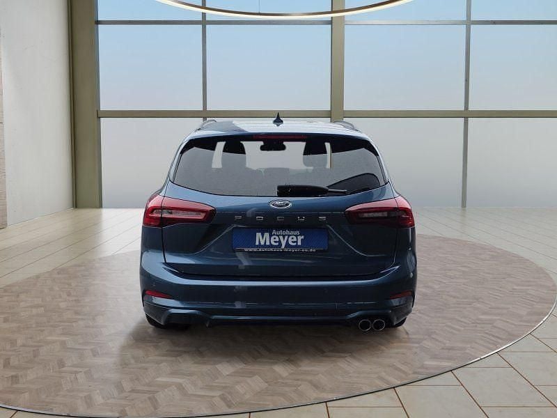 Neu Ford Focus ST-Line X 155 PS (114 kW) 2025 Blau Limousine