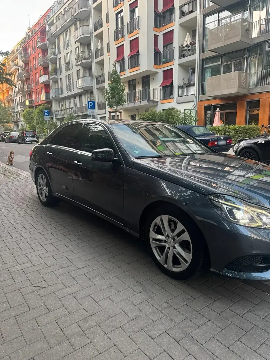 Gebraucht Mercedes E200 136 PS (100 kW) 2014 Grau Limousine