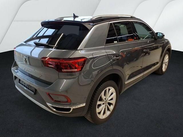 Gebraucht VW T-Roc Style 150 PS (110 kW) 2024 Indiumgrau metallic schwarz SUV