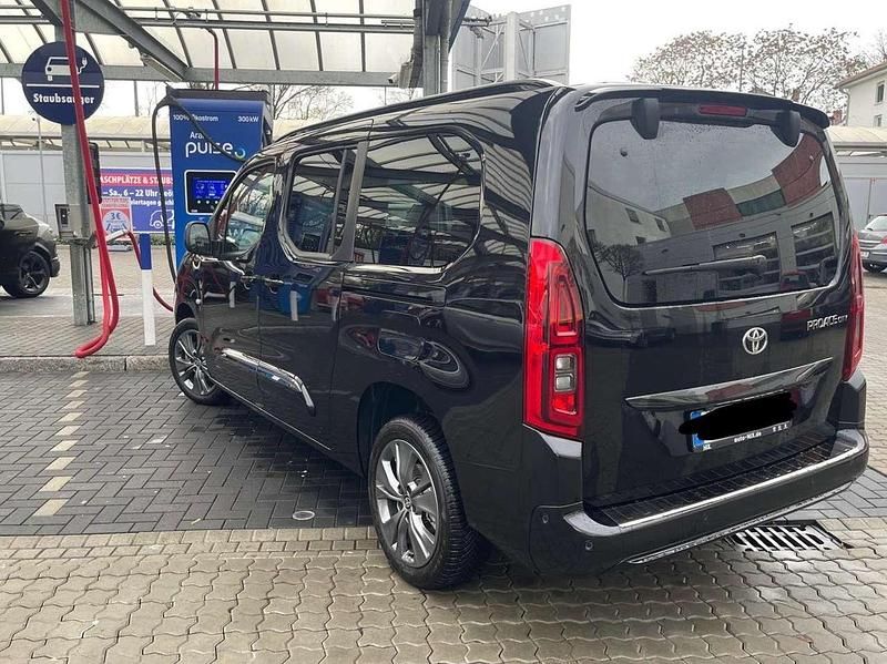 Gebraucht Toyota Proace City City 131 PS (96 kW) 2024 Schwarz Van / Kleinbus