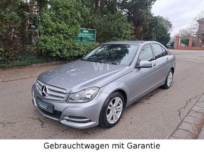 Silber Gebraucht 2012 Mercedes C200 Limousine | 8.499 € (Etwas zu teuer) - Bild 1/4