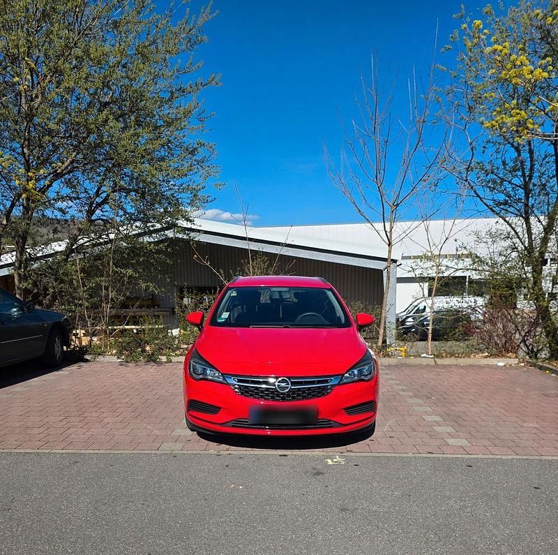 Gebraucht Opel Astra 125 PS (91 kW) 2016 Rot Kombi