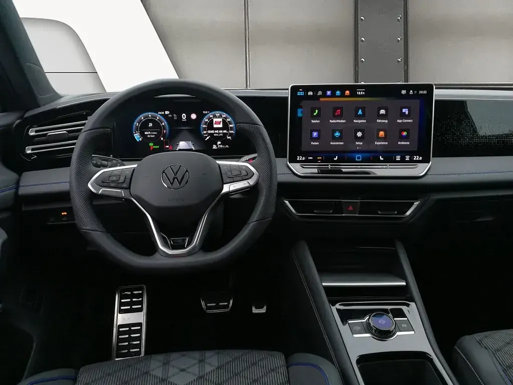 Neu VW Tiguan R-line 204 PS (150 kW) 2026 Grün SUV