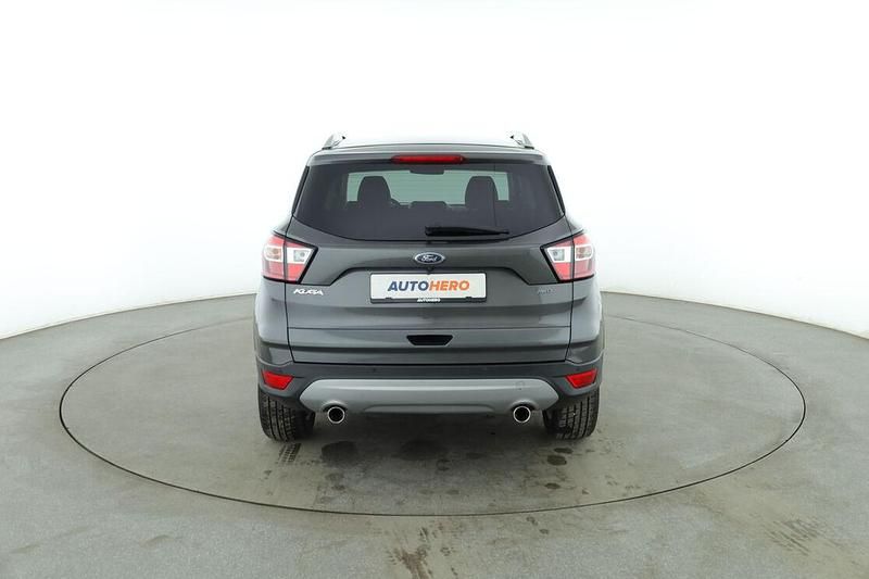 Gebraucht Ford Kuga Titanium 150 PS (110 kW) 2019 Grau SUV