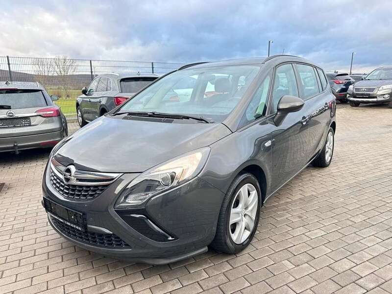 Verkauft Opel Zafira Tourer C Edition, gebraucht 2014, 171.438 km in Hessen  - Calden