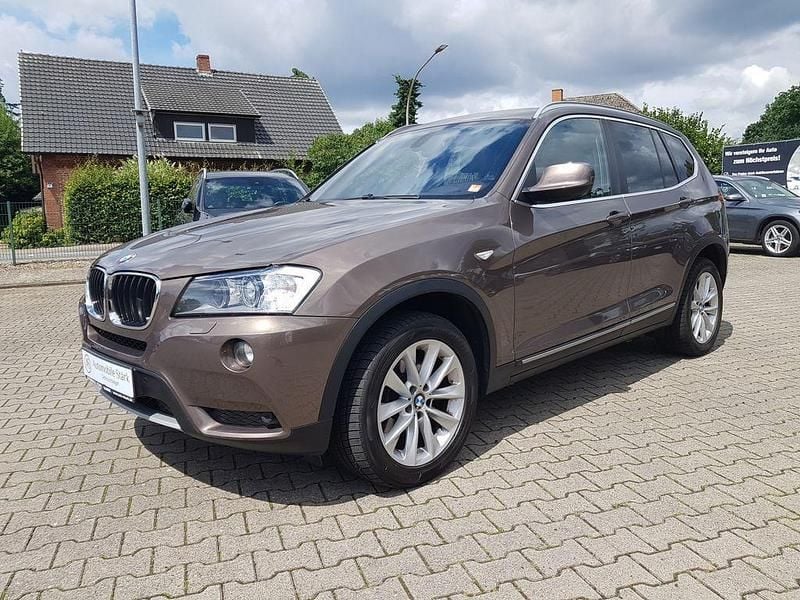 Braun Gebraucht 2012 BMW X3 xLine SUV | 13.900 € (Guter Preis) - Bild 1/4