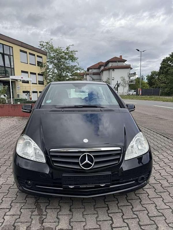 Kosmosschwarz Gebraucht 2008 Mercedes A150 Kleinwagen | 4.990 € (Etwas zu teuer) - Bild 1/4