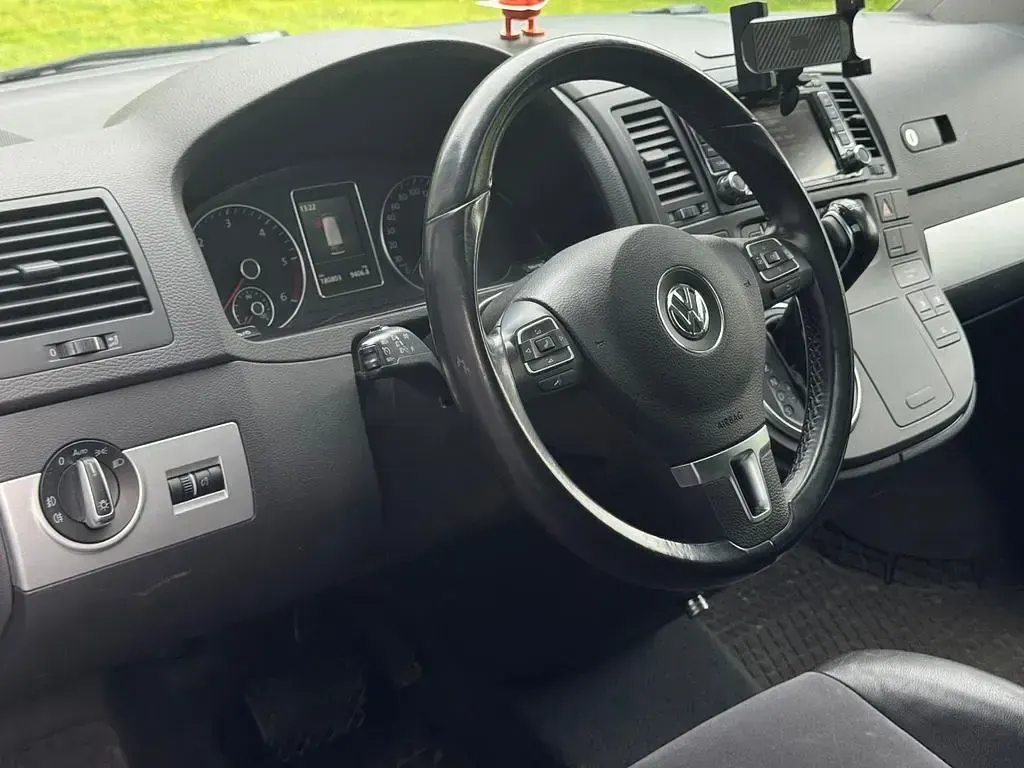 Gebraucht VW Multivan Highline 179 PS (131 kW) 2016 Schwarz Van / Kleinbus