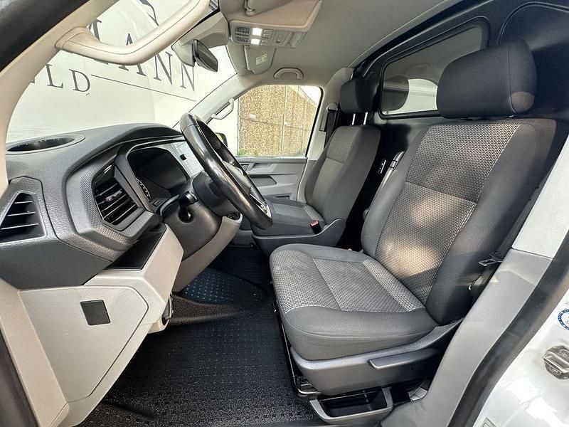Gebraucht VW Transporter 150 PS (110 kW) 2022 Candyweiã Van