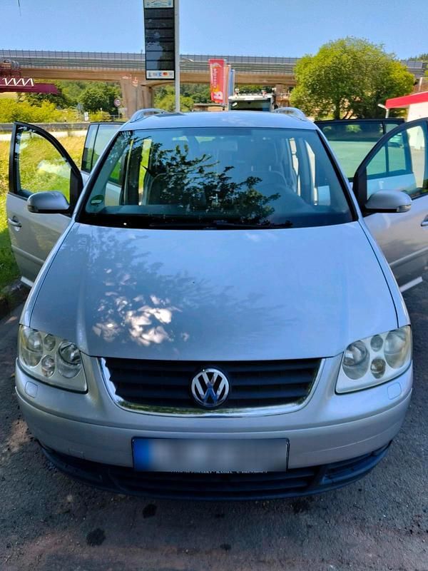 Gebraucht VW Touran 150 PS (110 kW) 2005 Silber Van / Kleinbus