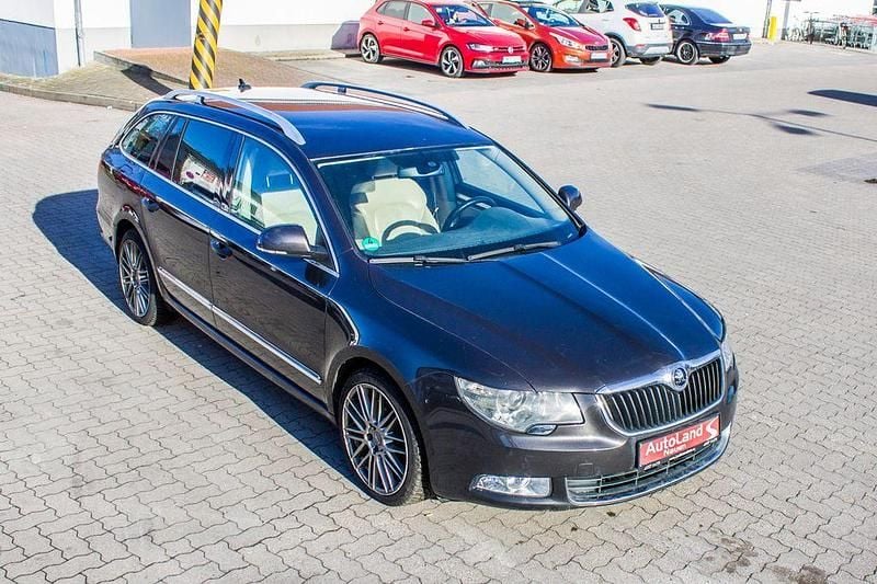 Gebraucht Skoda Superb Elegance 260 PS (191 kW) 2010 Braun Kombi