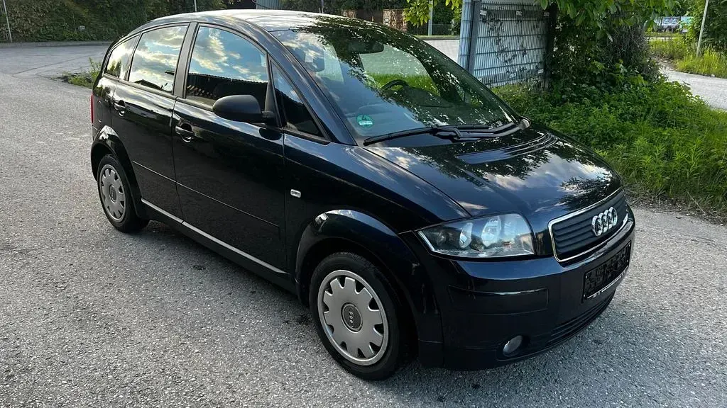 Gebraucht Audi A2 Design 75 PS (55 kW) 2005 Blau Kleinwagen