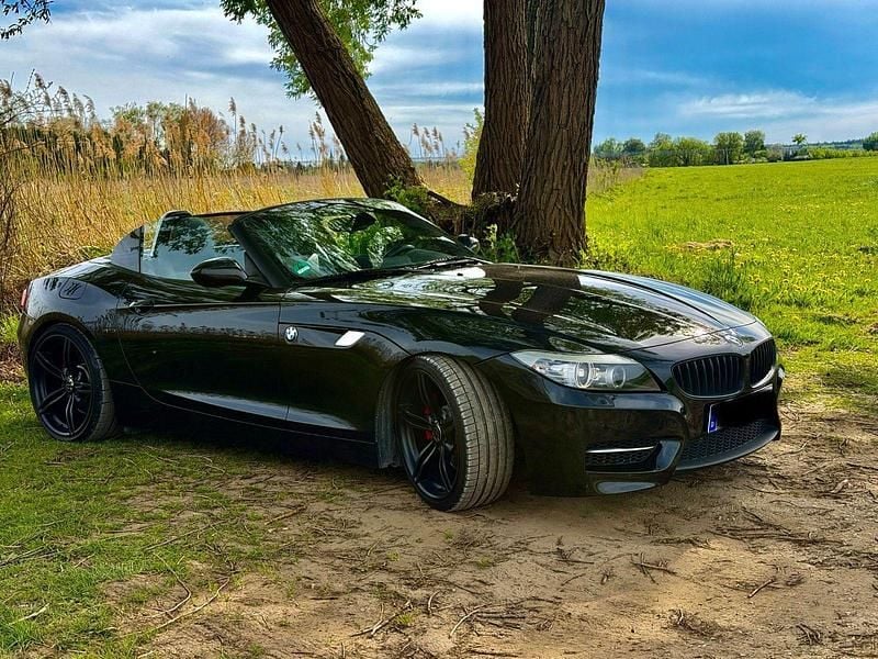 Second-hand BMW Z4 Performance 340 CP (250 kW) 2012 Negru Cabrio