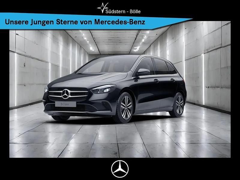 Metalliclack kosmosschwarz Gebraucht 2022 Mercedes B200 Progressive Van / Kleinbus | 26.990 € (Guter Preis) - Bild 1/4
