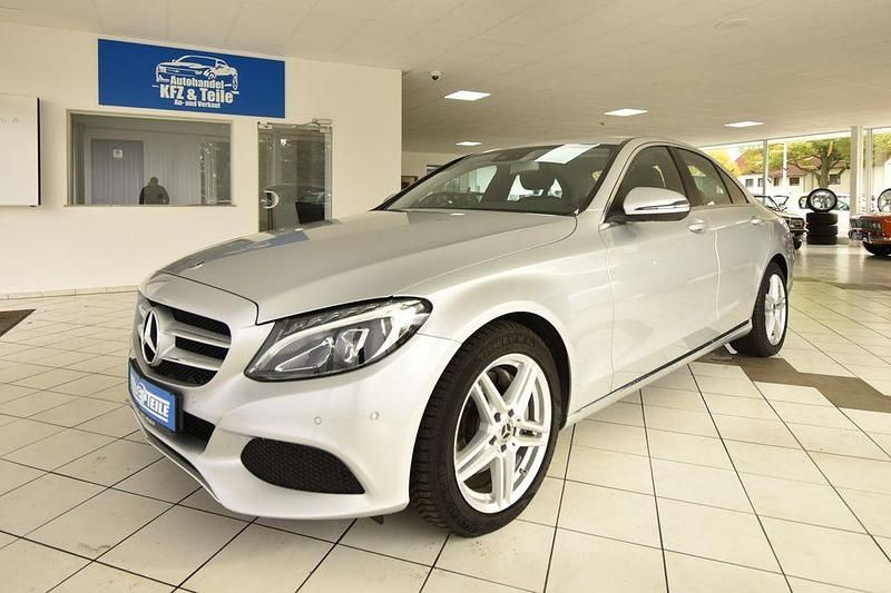 Silber Gebraucht 2018 Mercedes C250 Avantgarde Limousine | 24.980 € (Fairer Preis) - Bild 1/4